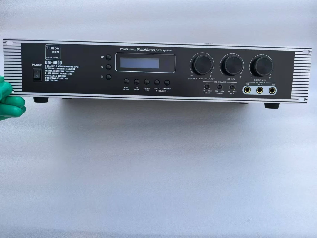 9新  天牧DM-6000唱歌效果器前级，运费自理，成色如图