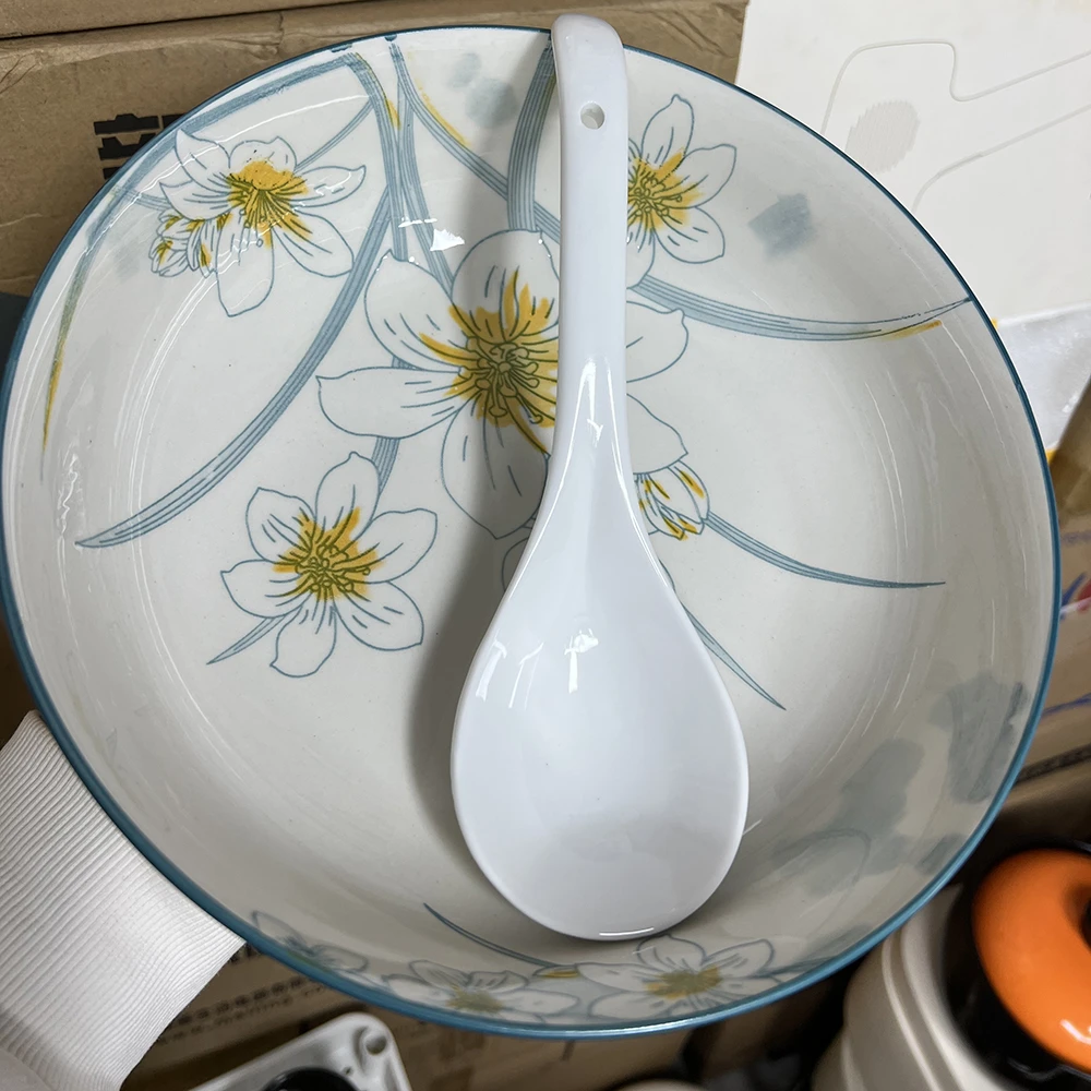 9.9元包邮 碗+勺 请勿差评 有问题联系 男士双肩包客服处理