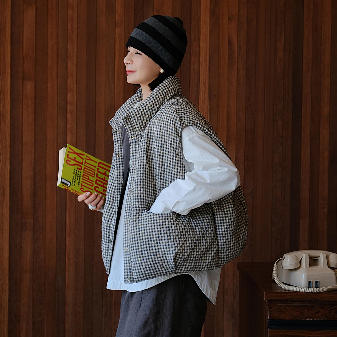 麻霖亚麻棉色织泡泡纱微皱复古格纹95白鸭绒立领包肩袖羽绒马甲