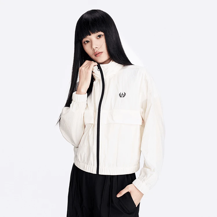 Navigare意大利小帆船春夏女士户外时尚长袖短款上衣连帽休闲外套