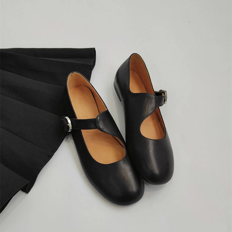 慕林娜 法式圆头红色软面真皮一字扣平底芭蕾鞋子新款单鞋 0601-1