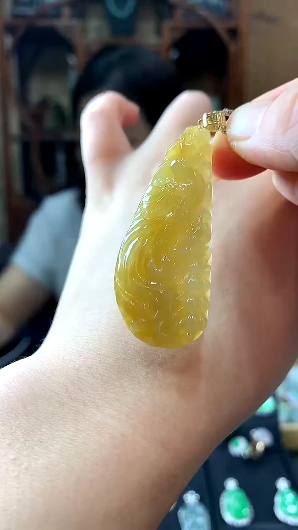 【闪购商品】翡翠吊坠(不含链)18K金镶嵌挂件