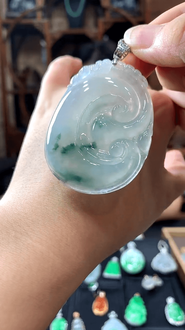 【闪购商品】翡翠吊坠(不含链)18K金镶嵌挂件