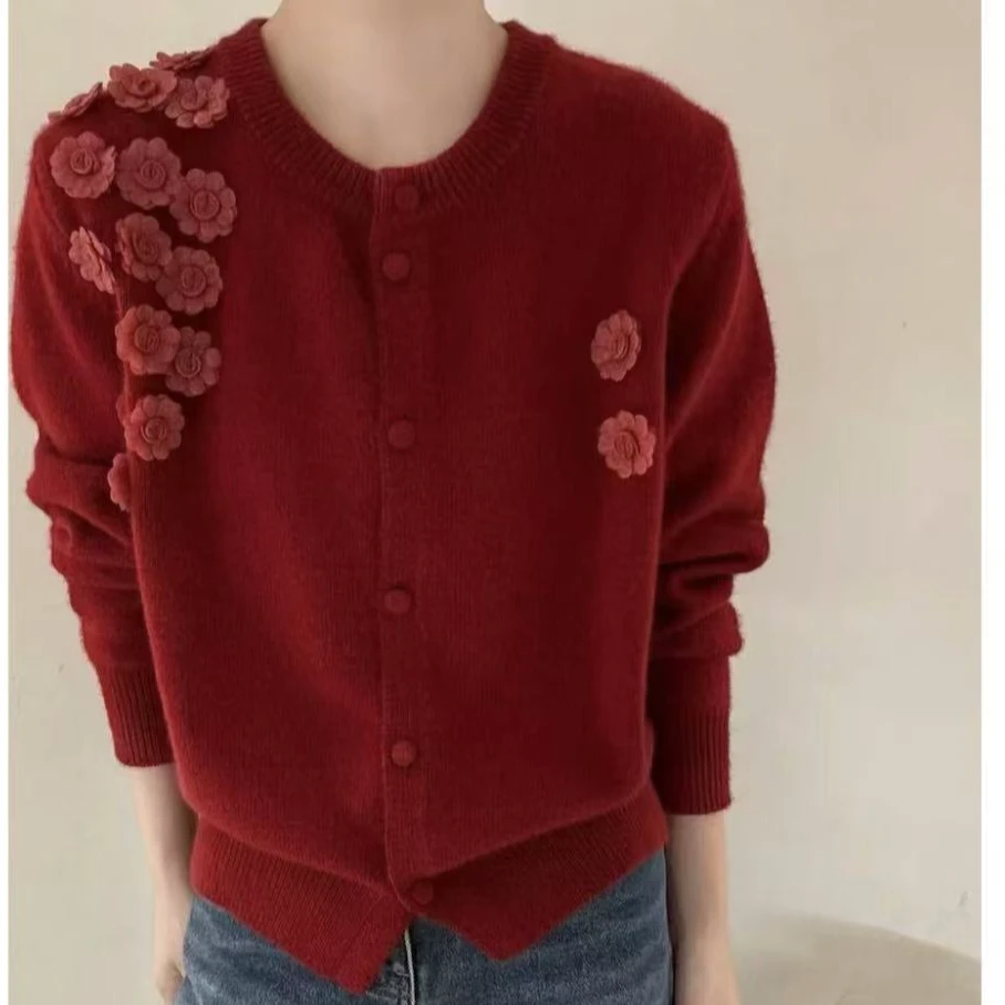 珊珊精选2024秋冬新款时尚百搭手工花朵开山长袖上衣毛针织衫2220