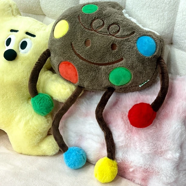 曲奇饼干人小众可爱创意毛绒抱枕玩偶居家卧室摆件学生宿舍可用