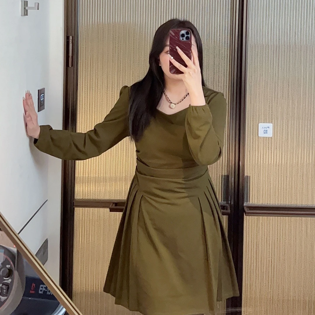 微胖定制~【明月之花】时尚遮肉显瘦气质收腰长袖连衣裙LHC420