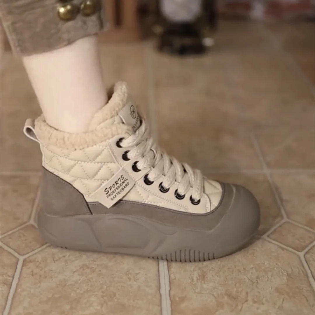 冬季新款保暖厚底增高运动休闲板鞋女复古百搭加绒靴子