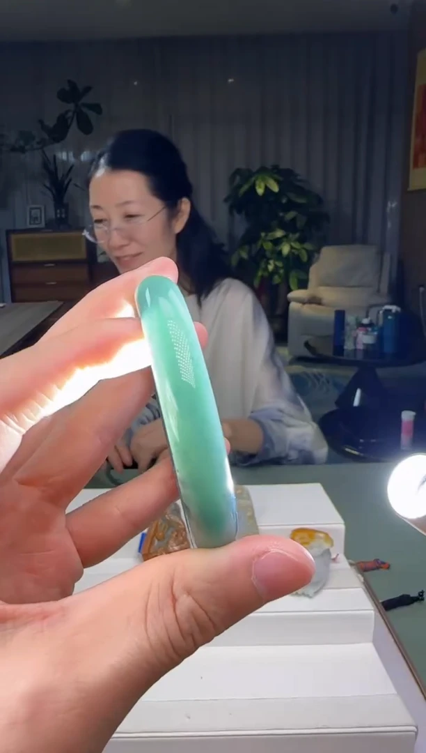 【闪购商品】翡翠手镯未镶嵌DY@@WS1WX17981