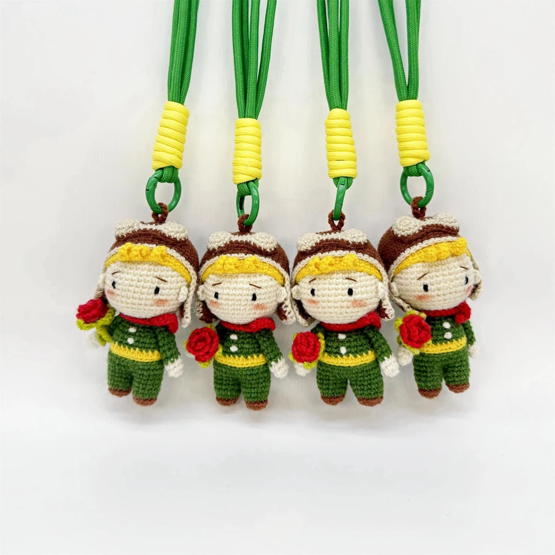 手钩羊毛线玫瑰花小王子送男女朋友玩偶成品挂饰包包配饰生活点缀