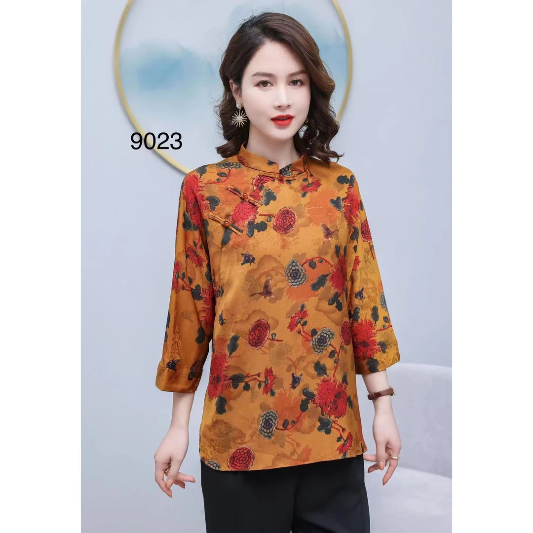 9023-11新款复古精致印花小衫