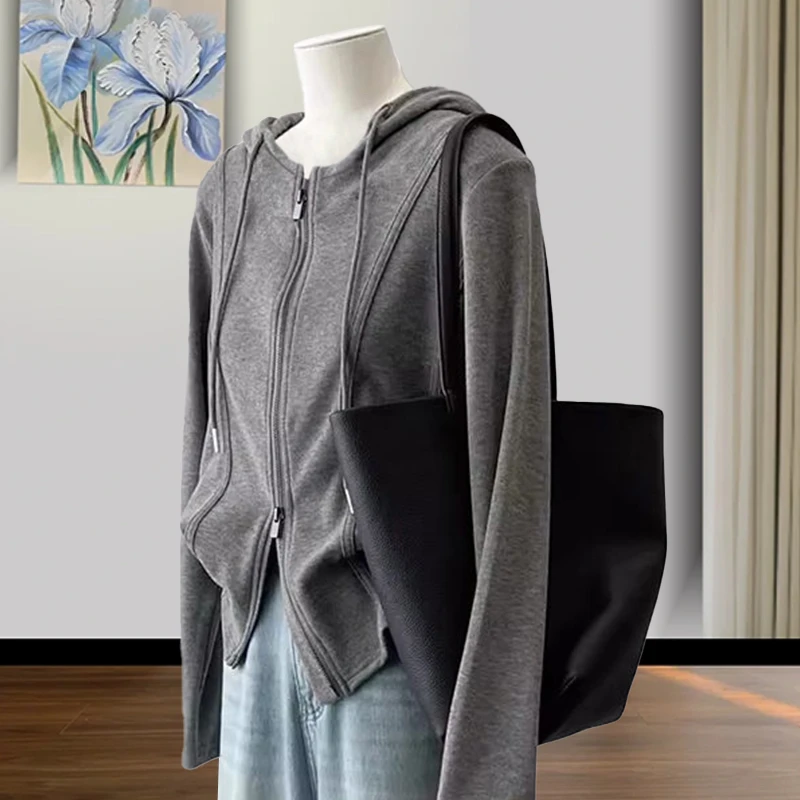 大码胖mm200斤韩版气质鱼骨线双拉链连帽外套女正肩显瘦长袖t恤衫