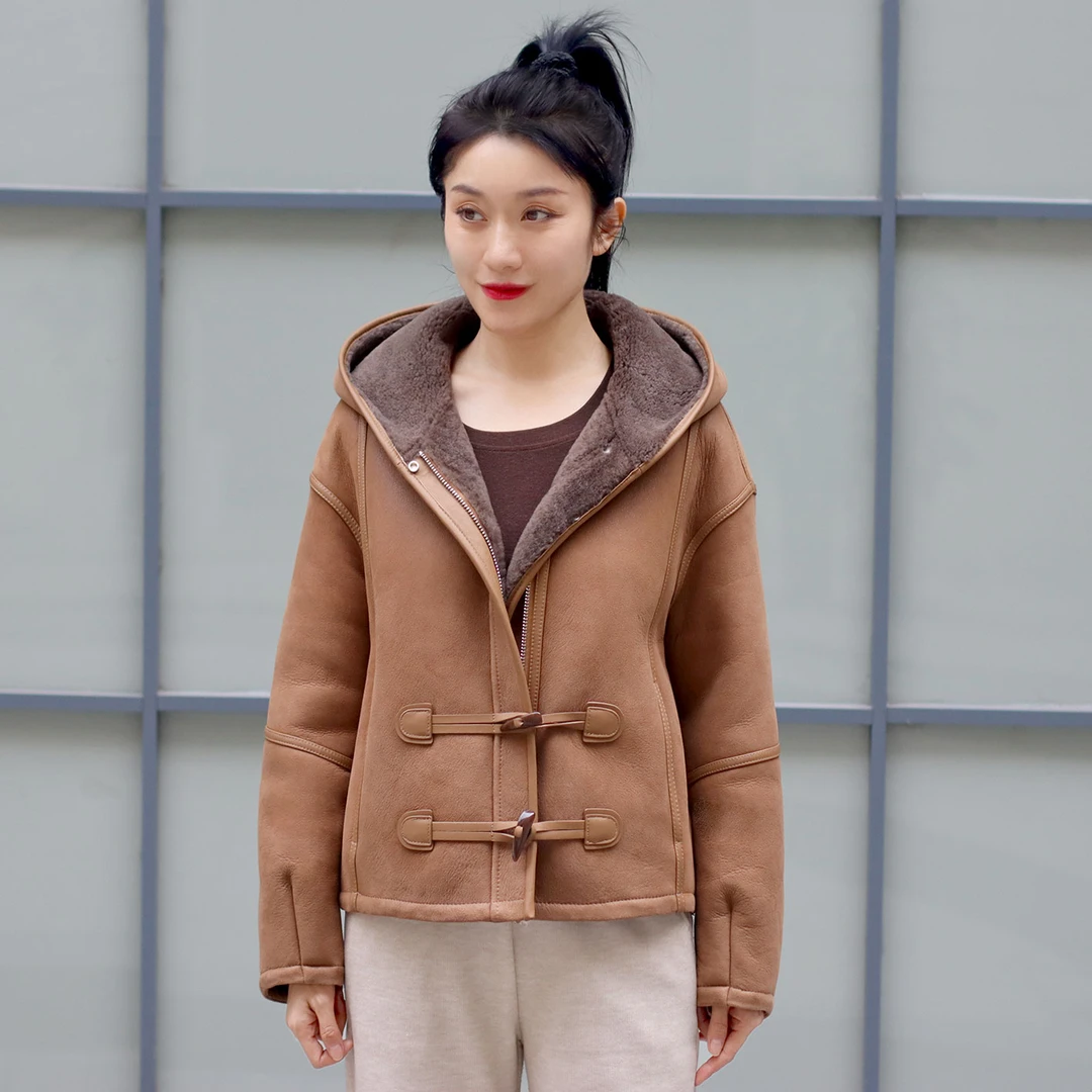 初晓2024年冬季新款女士皮毛一体外套 奶灰摩卡茶漠咖 时尚 5622A