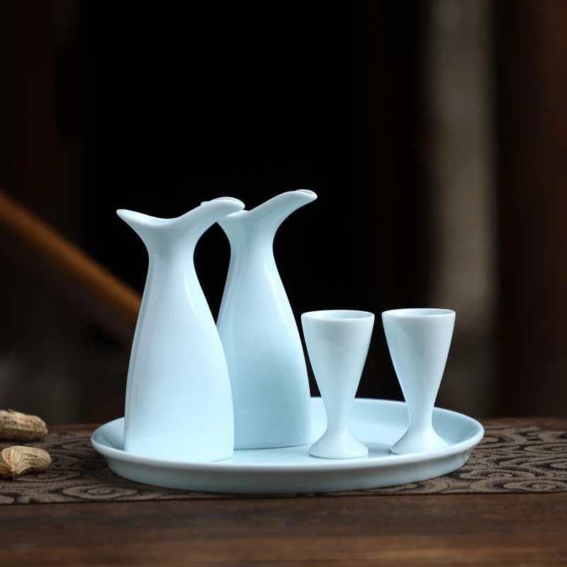 仿古风二两小酒壶陶瓷酒盅分酒器中式家用小号高脚敬酒杯小酒盏