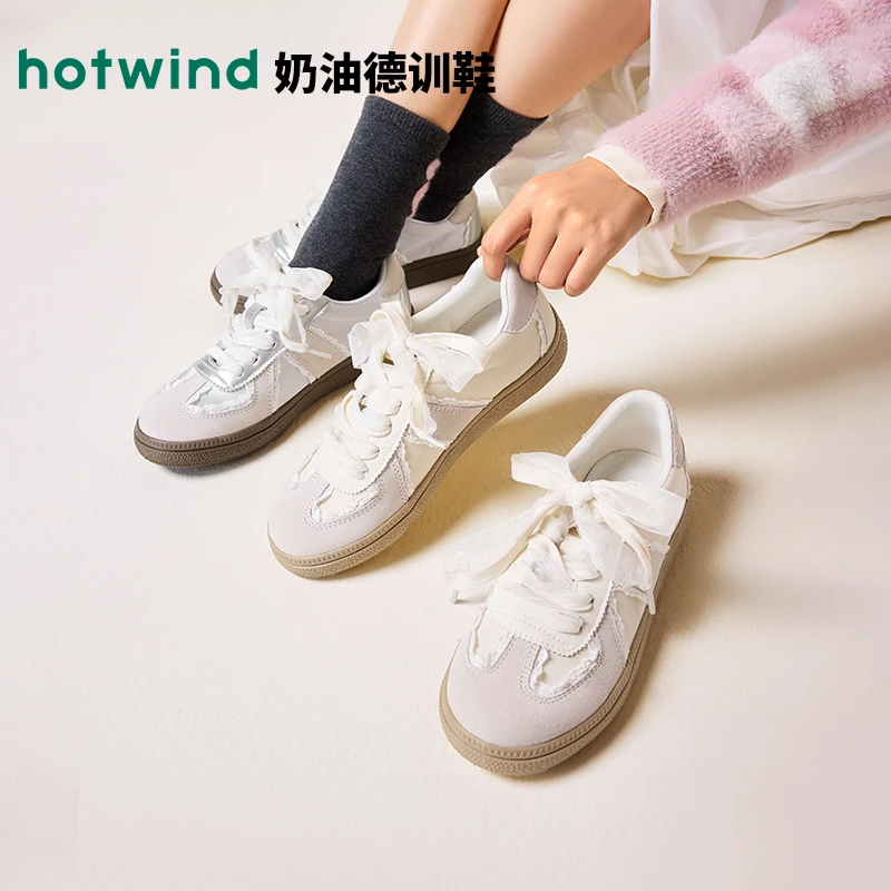 热风女士软底软面小白鞋多巴胺透气干爽舒适时尚休闲鞋H14W4312