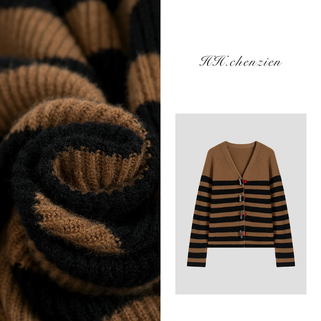 【黑黑家】冬季女款V领长袖条纹设计时尚百搭针织开衫上衣