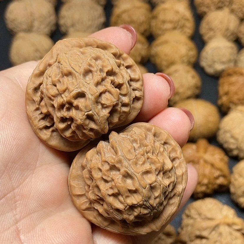【闪购商品】文玩核桃把件为*宫灯40