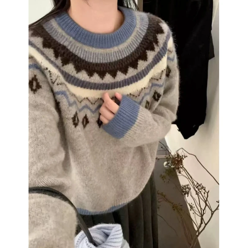 北欧韩系费尔岛双层加厚圆领秋冬毛衣女