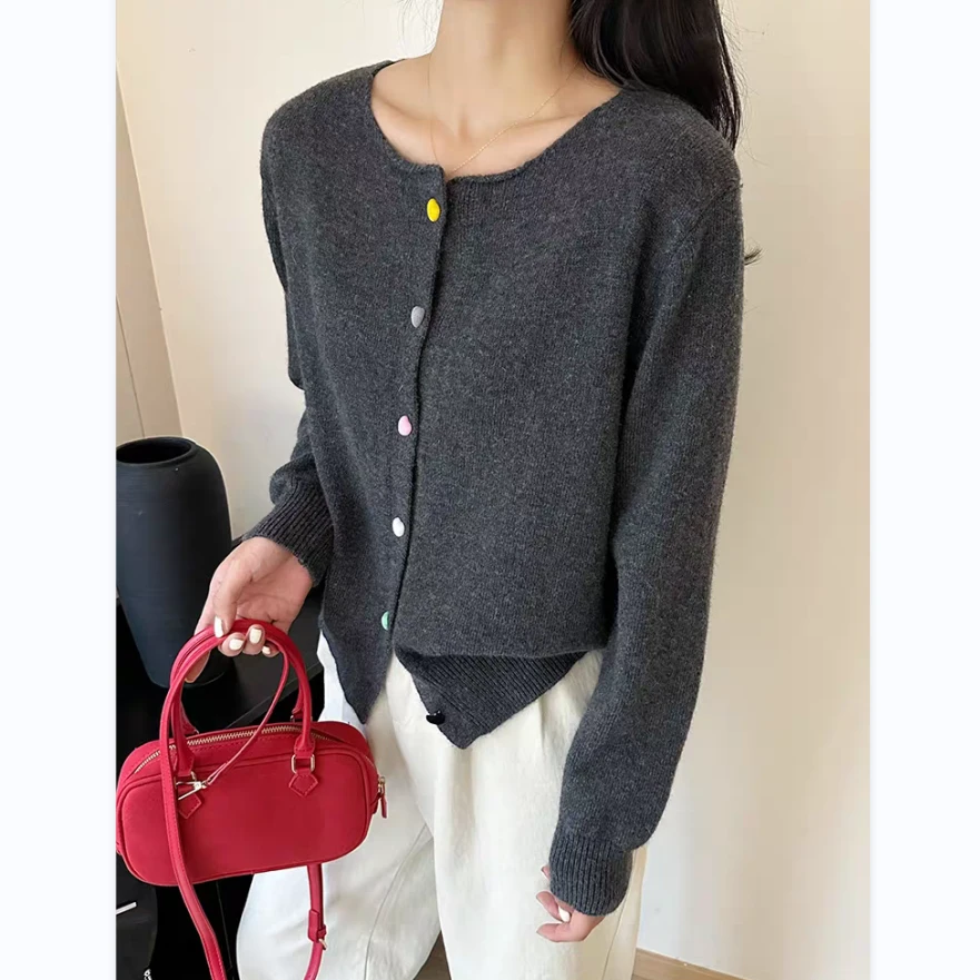 高级秋冬长袖密林灰加厚爱心马卡龙彩扣针织开衫女