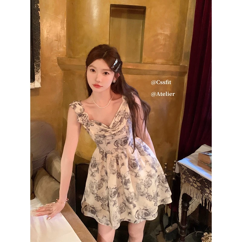 【折扣】迟伞伞  枯木野玫瑰 水墨感立体花朵设计连衣裙女/两个版本