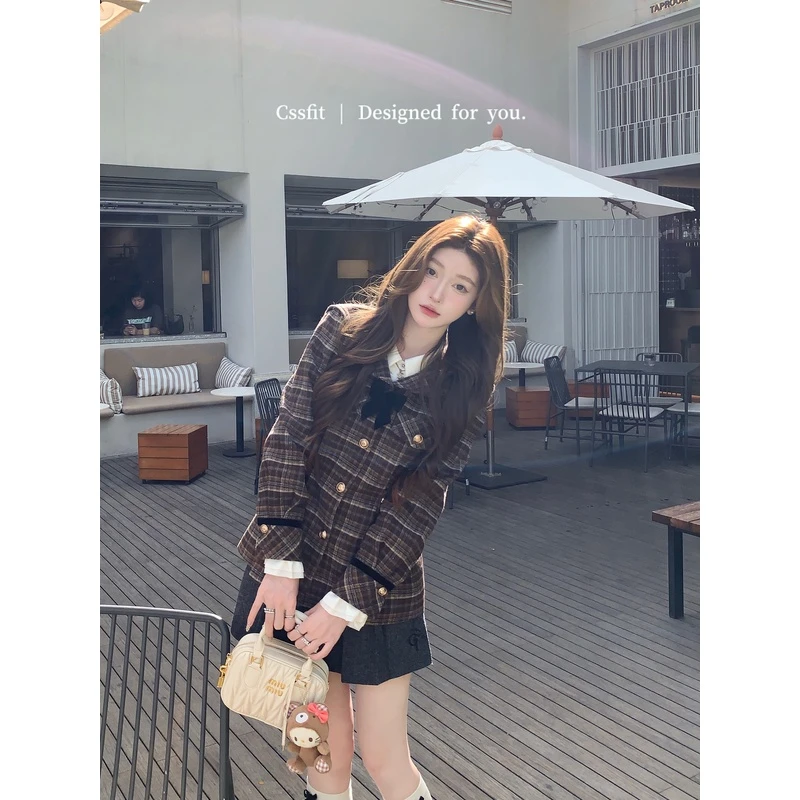 【折扣】迟伞伞 韩高欧尼 月野兔丝绒蝴蝶结格纹翻领+半裙组合套装