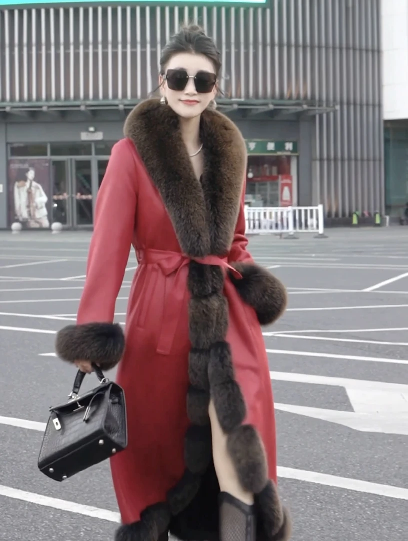衣长110 狐狸毛修身女装长款海宁厂家加厚保暖 2320-1