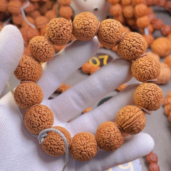 文玩核桃吊坠桃核手串