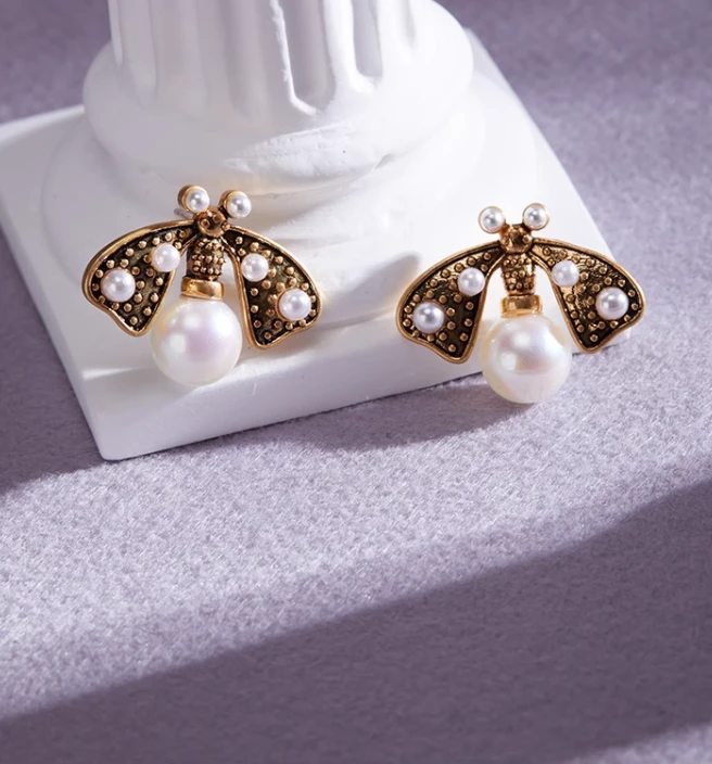 铜合金仿珍珠耳饰 复古古铜色小蜜蜂贝珠耳钉