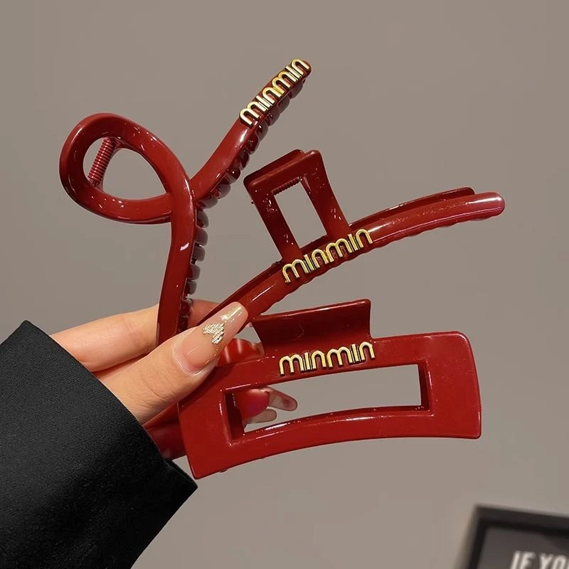 高级红色字母发夹后脑勺盘发抓夹女新款鲨鱼夹子头饰网红气质发卡