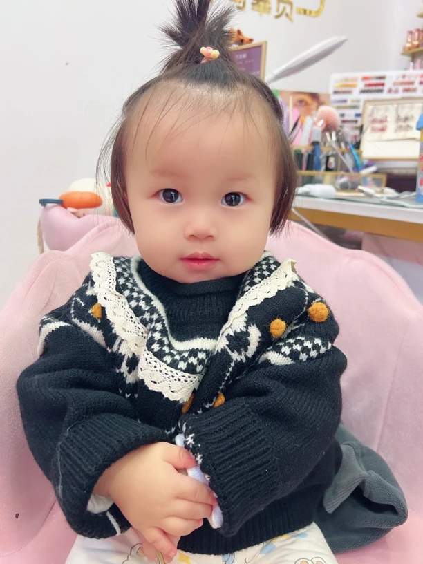 韩版女童针织毛衣