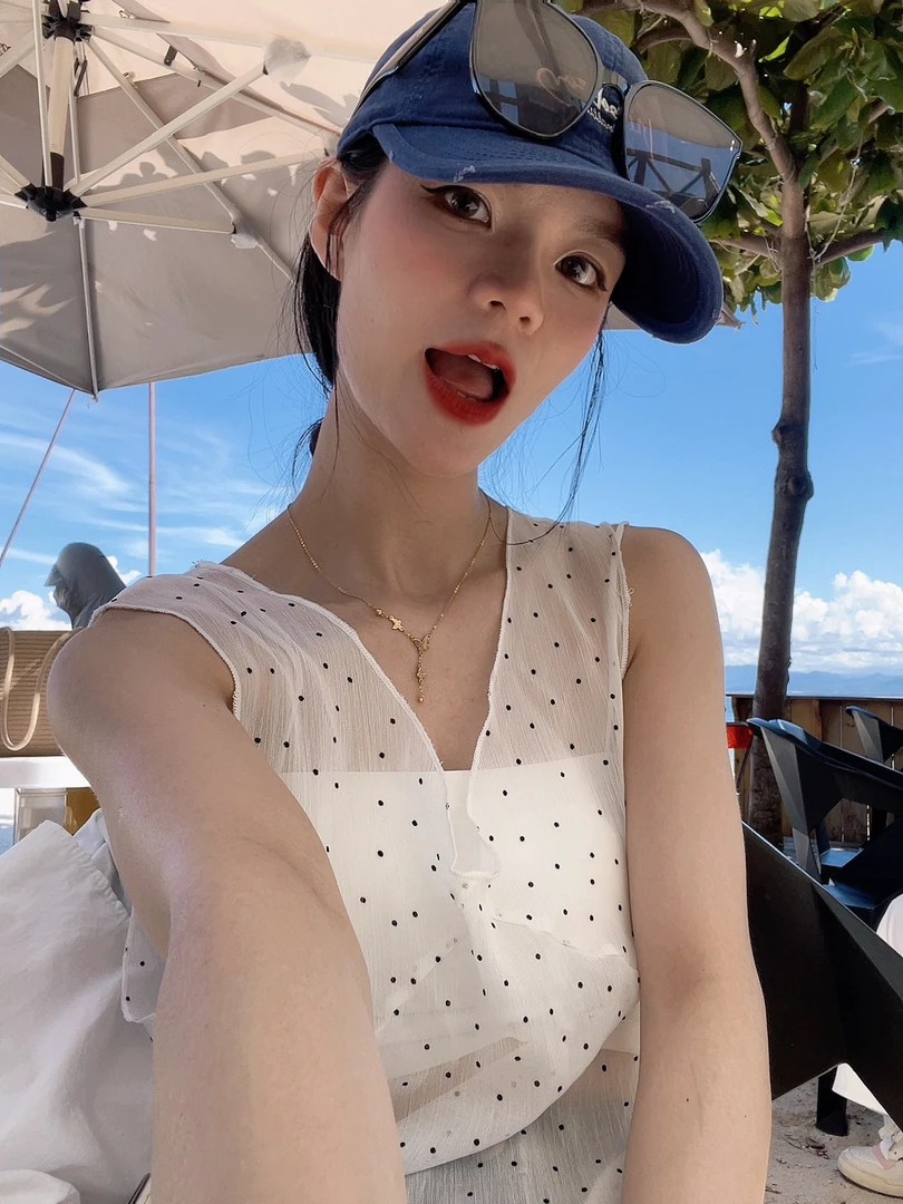 19-49  2024新款女装时尚百搭复古气质/拍下对应价备注编码