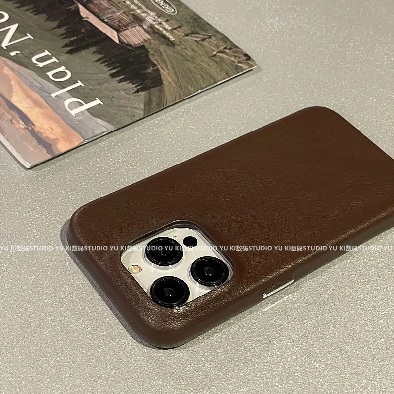 适用iPhone15promax苹果14手机壳13高档12/11防摔硬x小羊皮深咖色