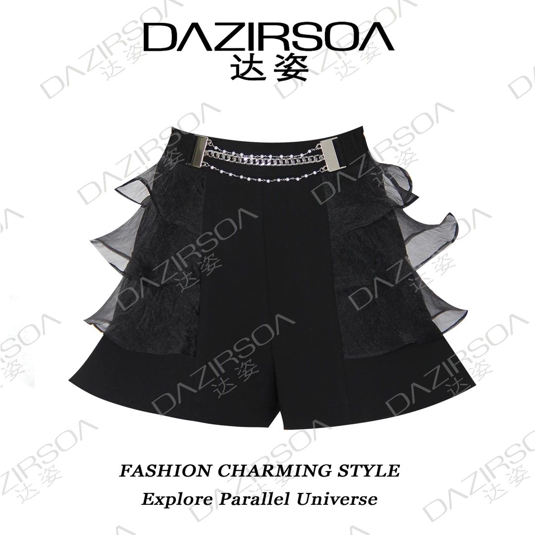 NEW ARRIVAL |“步步生花”荷叶边拼接链条短裤 R230