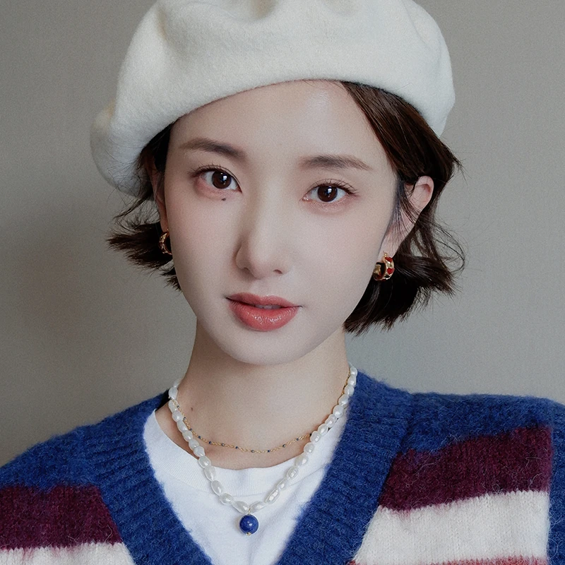 STUNNING MOMO 925银耳饰 红色桃心金色耳扣925银防敏红色爱心