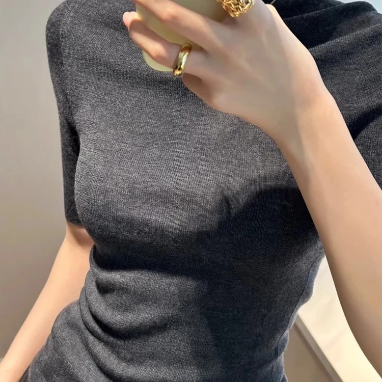 2025夏季新款亲肤半高领五分袖打底衫女紧身薄款针织中袖气质上衣