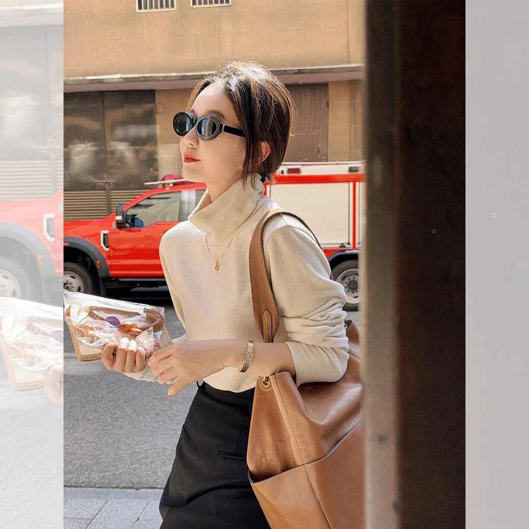 莉贝琳sisy打底上衣280g抓毛百搭蓬松高领堆堆T女S24410TS03