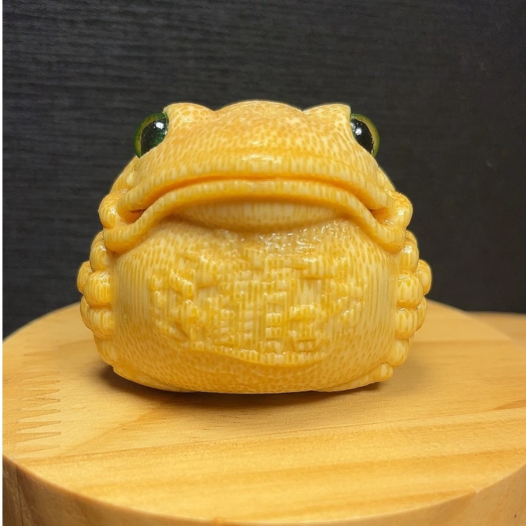 《铜钱鹰嘴》金蟾龙血金丝竹实心竹雕刻《送油和刷子》