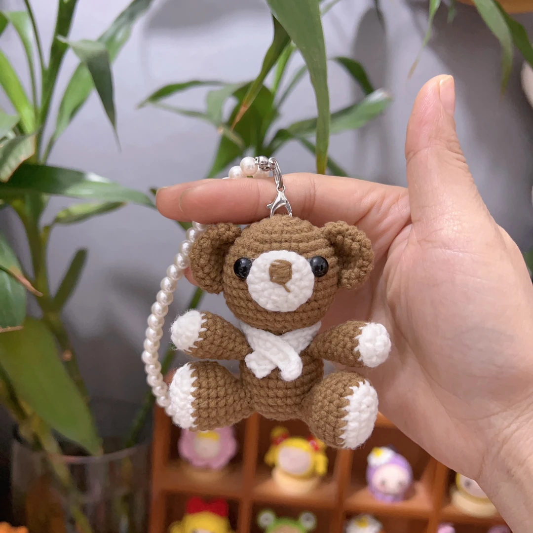 毛线钩织迷你熊挂件