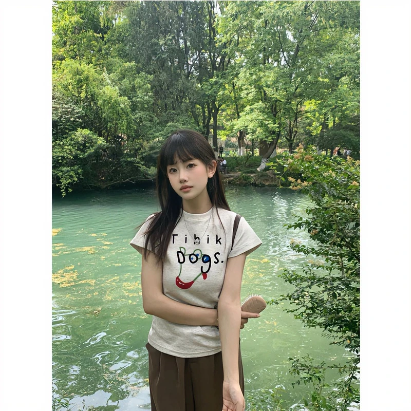 短袖圆领正肩t恤女2025年爆款洋气辣妹显瘦遮肚子短款印花上衣夏