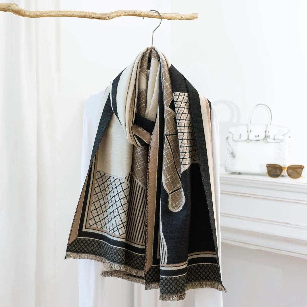 A上海故事战马围巾女2025双面秋冬仿羊绒保暖外搭防晒披肩礼盒