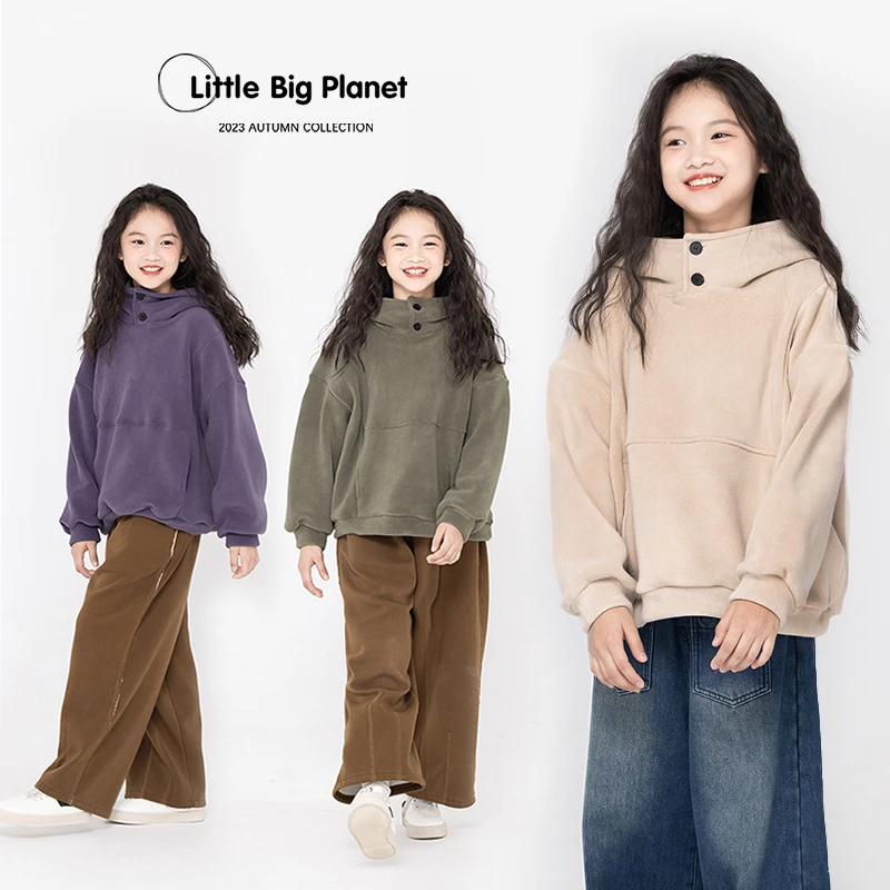 小小大星球童装三色摇粒绒户外连帽儿童冬日男女童洋气套头绒衫