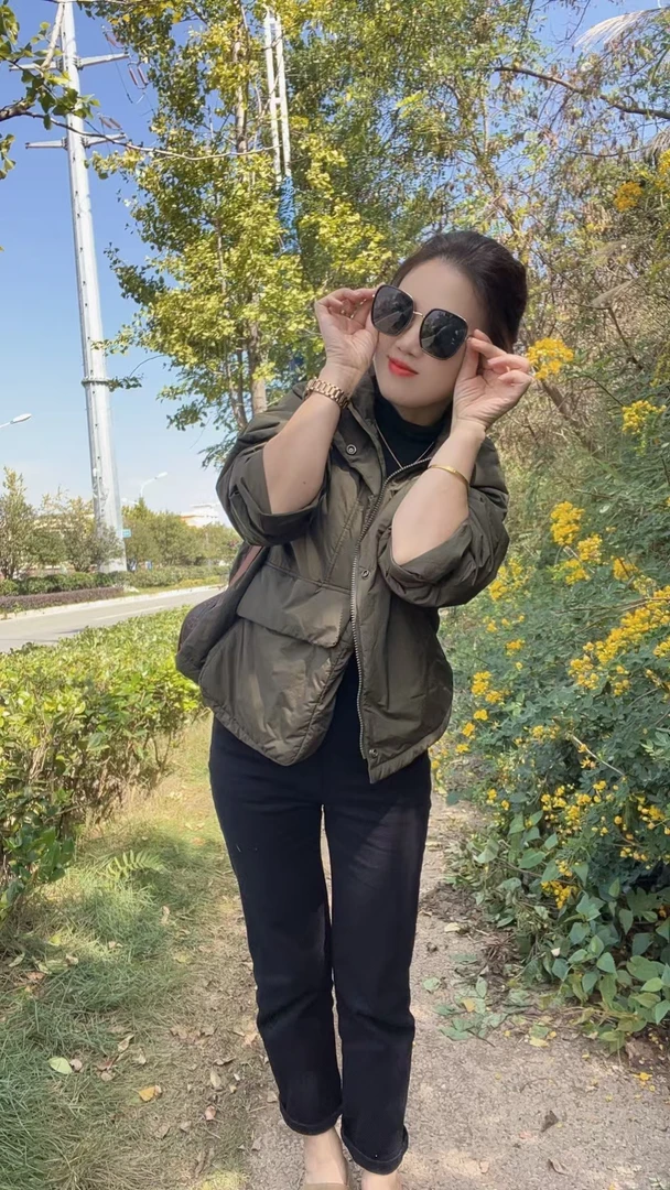 8028秋冬新雪丽棉衣女短款立领棉服外套