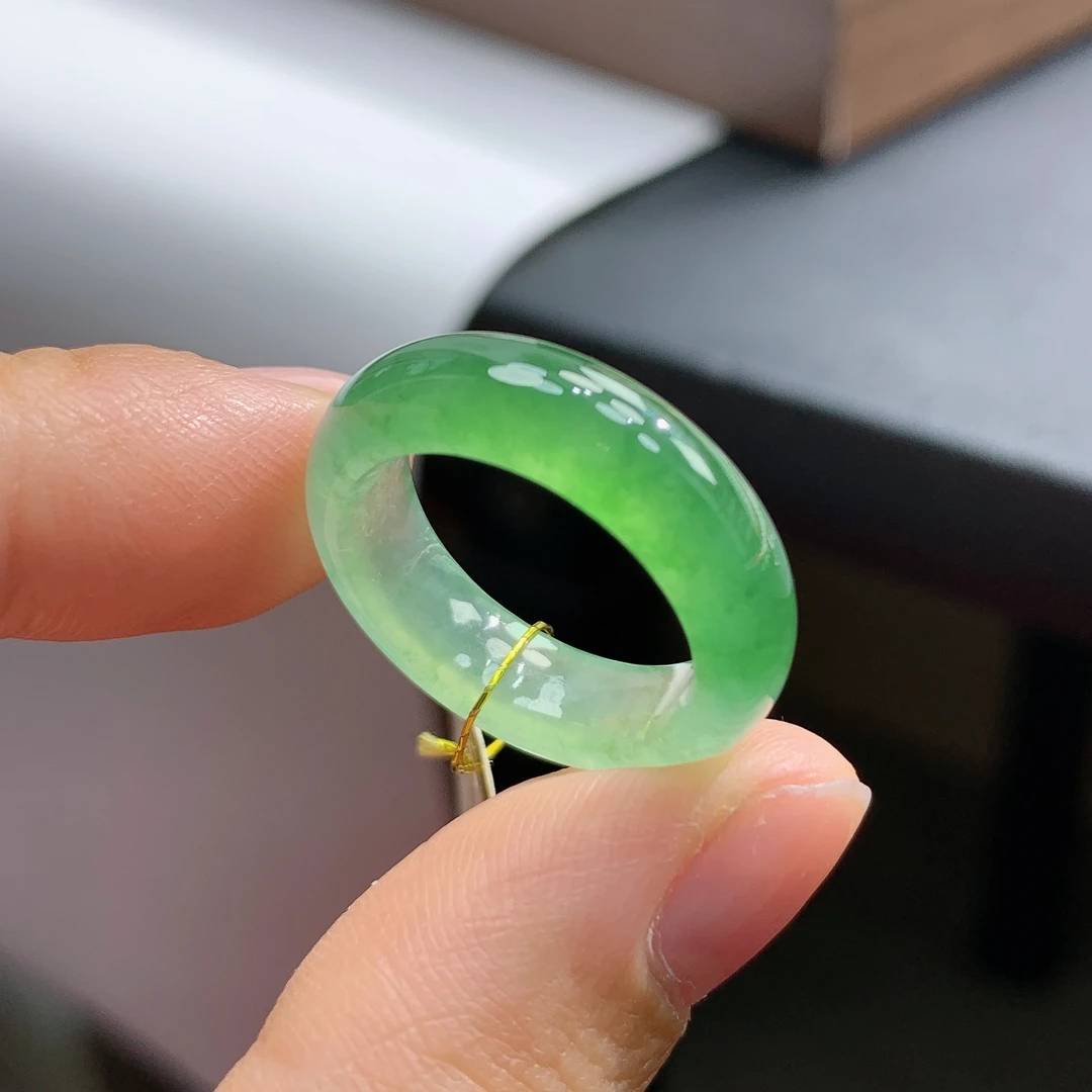 12号圈天然缅甸翡翠A货半山水冰绿翡翠戒指16.5*5.9*3.7mm