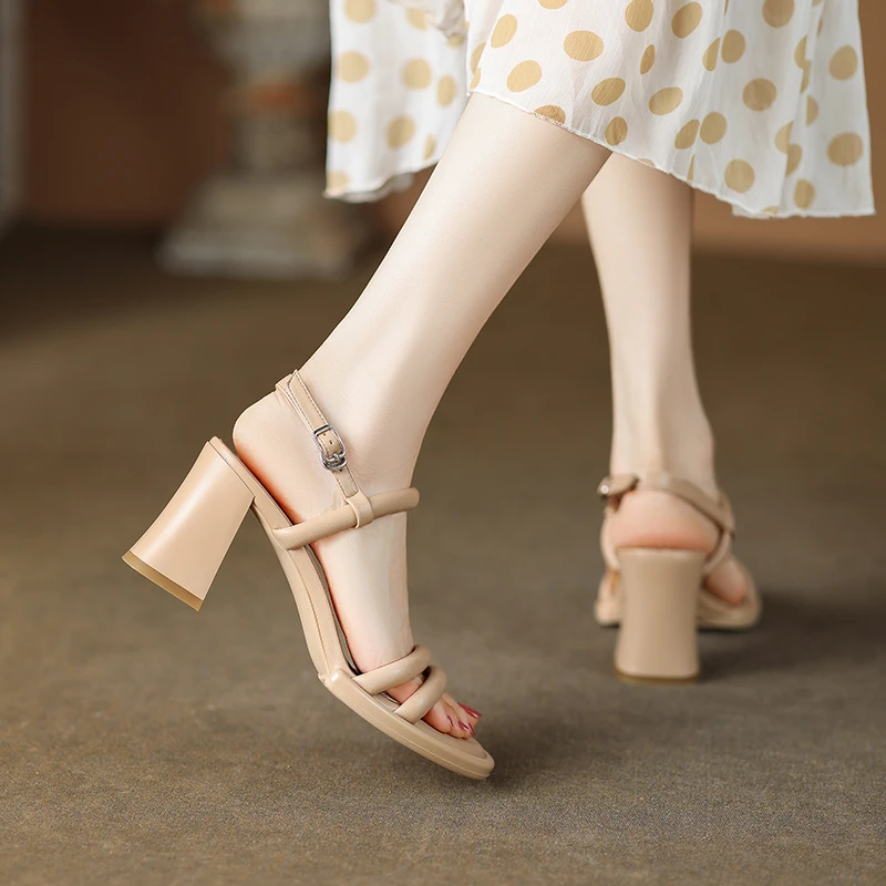 真皮高跟凉鞋女2024新款夏季法式粗跟高级感一字带罗马仙女风配裙