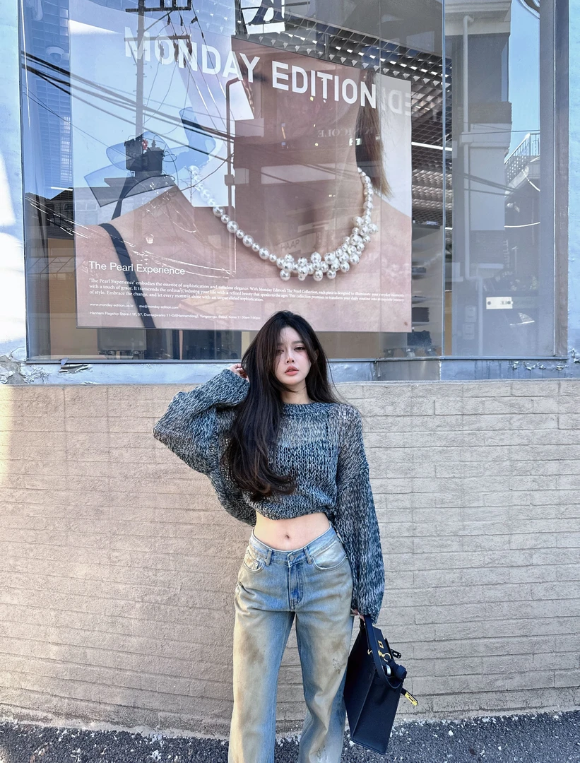 21 DEGREES 设计感高级灰圆领套头毛衣水洗做旧宽松牛仔裤