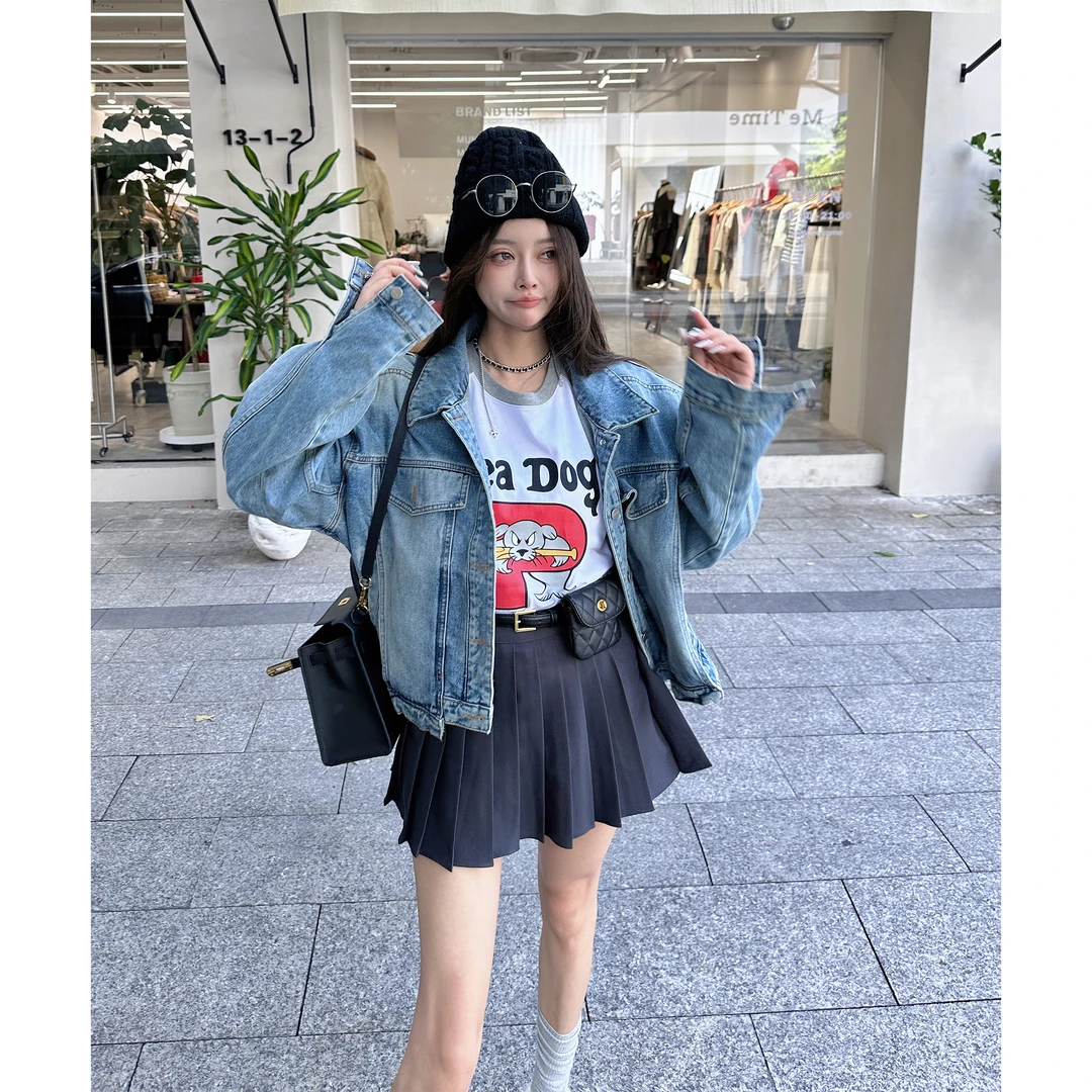 21DEGREES做旧宽松牛仔外套/撞色卡通印花长袖T/高腰显瘦百褶裙