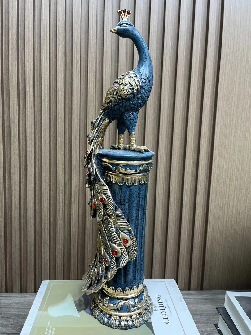 孔雀摆件环保树脂玄关酒柜送礼