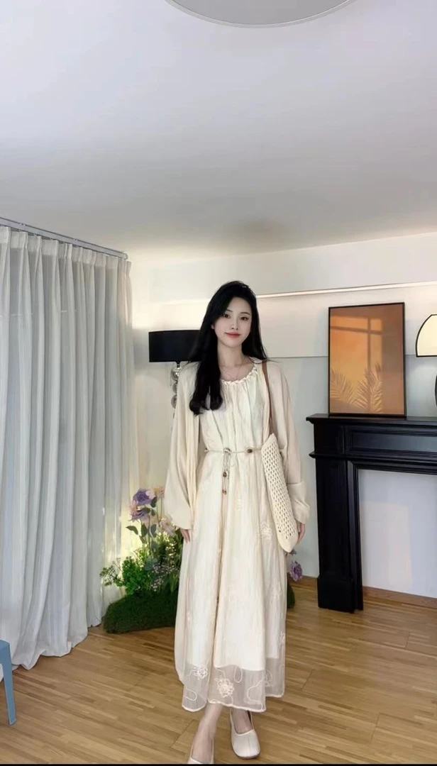 AN•XIN【长岛白梨】 氛围感美女～小香刺绣减龄连衣裙+长袖开衫8085