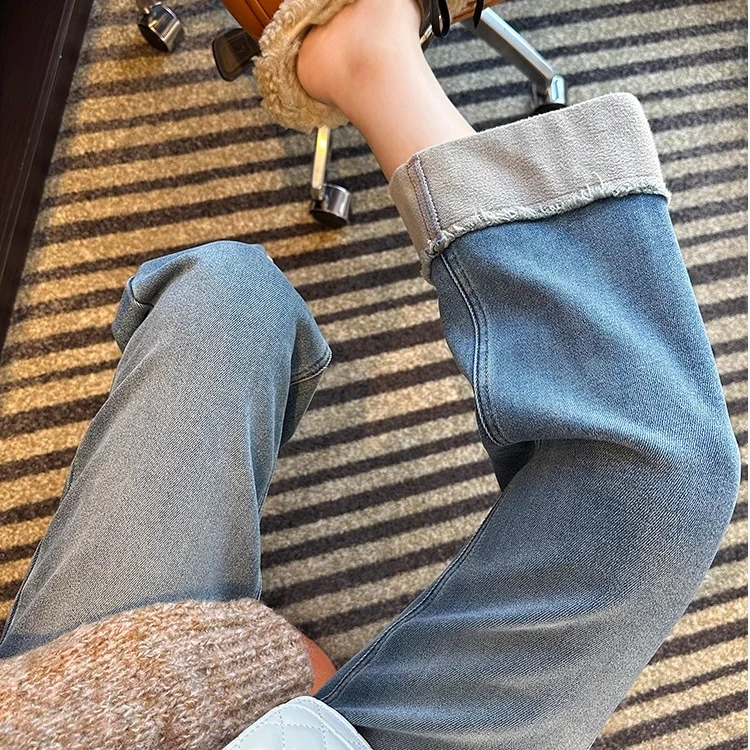 设计感拼接加绒阔腿牛仔裤女冬季新款梨形身材高腰九分窄版直筒裤