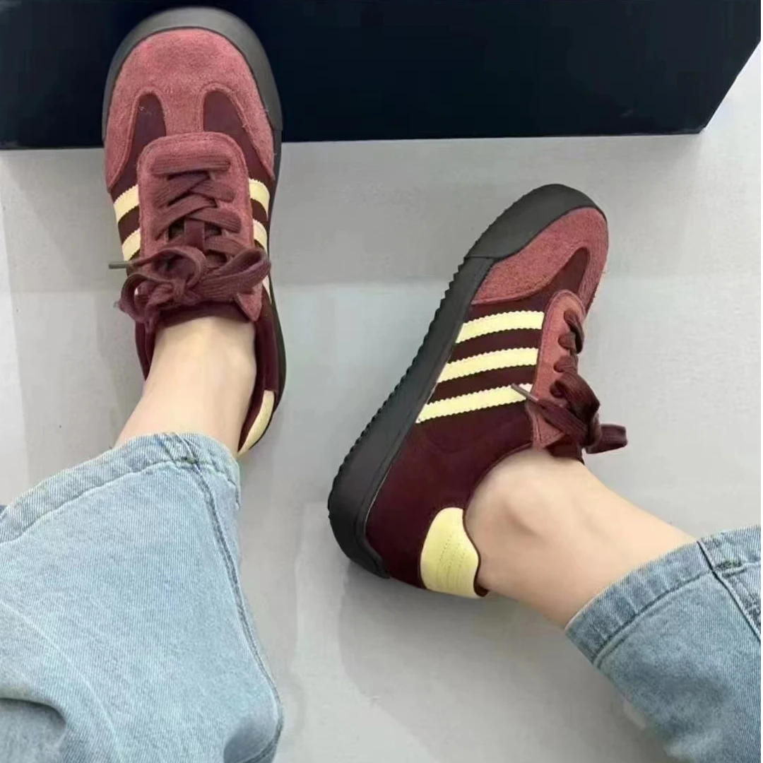 秋冬款安可拉红软底德迅时尚百搭复古潮流平底低帮韩版酒红色