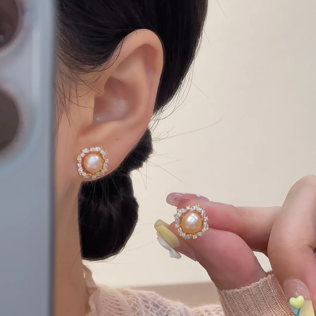 铜合金合成锆石耳饰 方形香槟粉珠珠耳钉A058